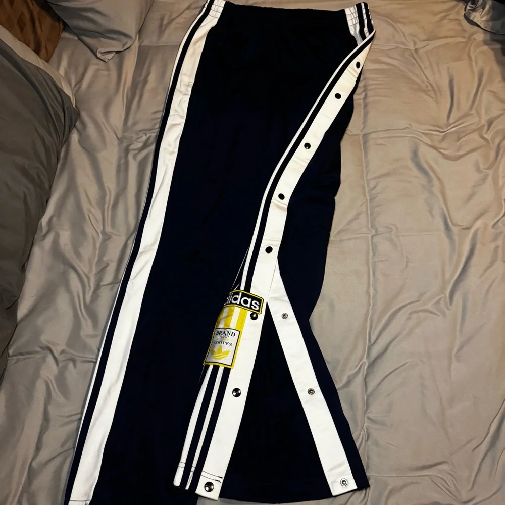 Adidas Three Stripe Side Button Athletic Pants Navy Medium - Picture 3 of 4